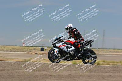 media/Jul-22-2022-TrackDaz (Fri) [[ca4971259a]]/Group B/130pm (Wheelie Bump)/